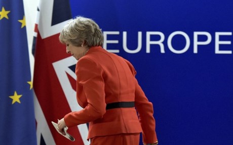 Ήθελαν Brexit; Στα Γαλλικά οι συζητήσεις έξωσης των Άγγλων από την ΕΕ
