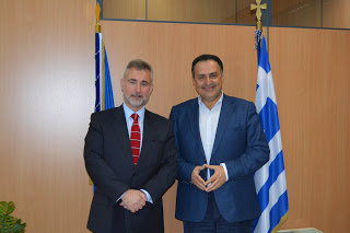 Συνάντηση του Δημάρχου Αχαρνών με τον Έλληνα Γενικό Πρόξενο στο Γιοχάνεσμπουργκ Συνάντηση του Δημάρχου Αχαρνών με τον Έλληνα Γενικό Πρόξενο στο Γιοχάνεσμπουργκ