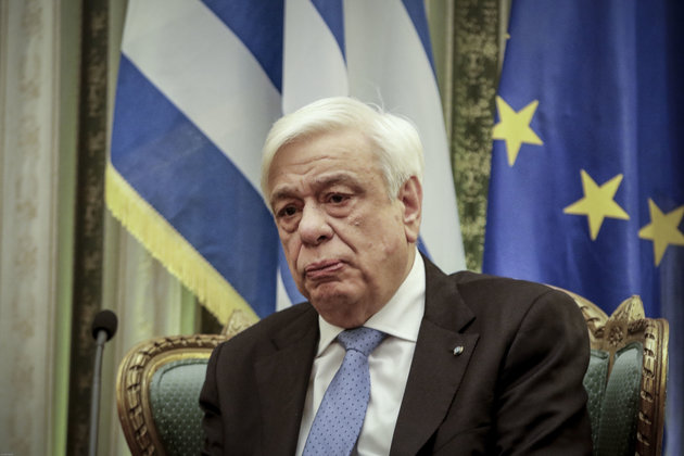 Τηλεφωνική επικοινωνία Παυλόπουλου με ελληνικά σχολεία σε ΗΠΑ και Νότια Αφρική