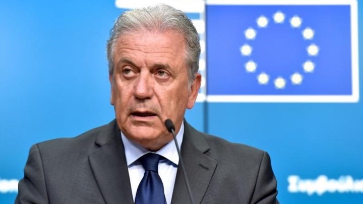Δ. Αβραμόπουλος: Προτεραιότητα η προστασία των μεταναστών Δ. Αβραμόπουλος: Προτεραιότητα η προστασία των μεταναστών