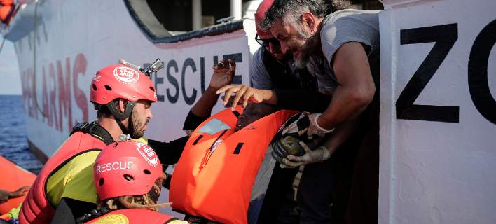 Τραγωδία στη Μεσόγειο: Βυθίστηκε πλοιάριο ανοικτά της Αλγερίας -Τουλάχιστον 15 μετανάστες νεκροί