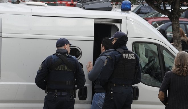 Ελεύθερος ο ένας από τους οκτώ Τούρκους στρατιωτικούς