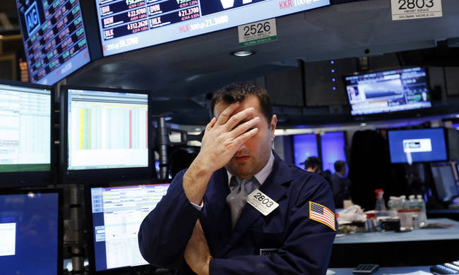Κίνα και Τραμπ έφεραν σημαντική πτώση στη Wall Street