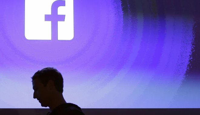 Νέες αποκαλύψεις για Facebook: Η Cambridge Analytica μοιραζόταν τα δεδομένα με Ρωσικές υπηρεσίες Νέες αποκαλύψεις για Facebook: Η Cambridge Analytica μοιραζόταν τα δεδομένα με Ρωσικές υπηρεσίες