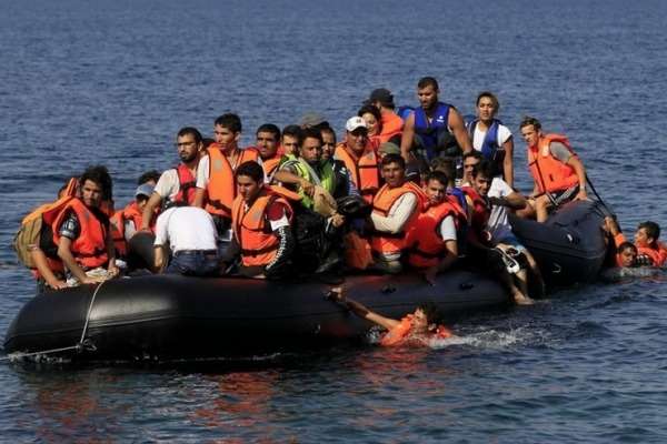 Έξτρα κονδύλια και στην Κύπρο από τη Κομισιόν για το μεταναστευτικό