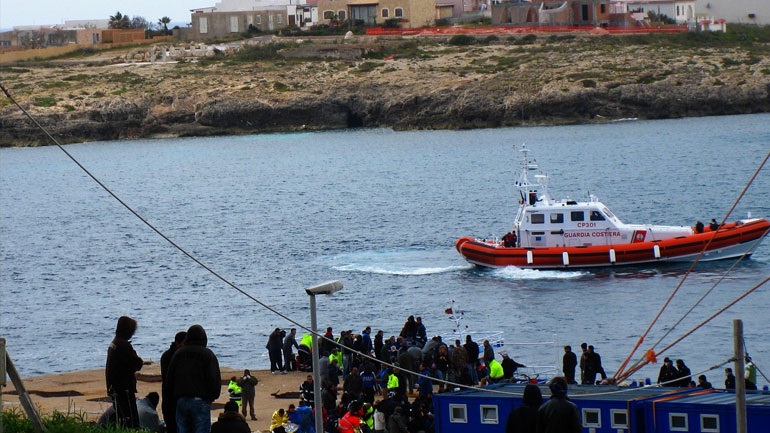 Μάλτα: Περισσότεροι από 100 μετανάστες έφθασαν στη χώρα με ένα μικρό πλοιάριο