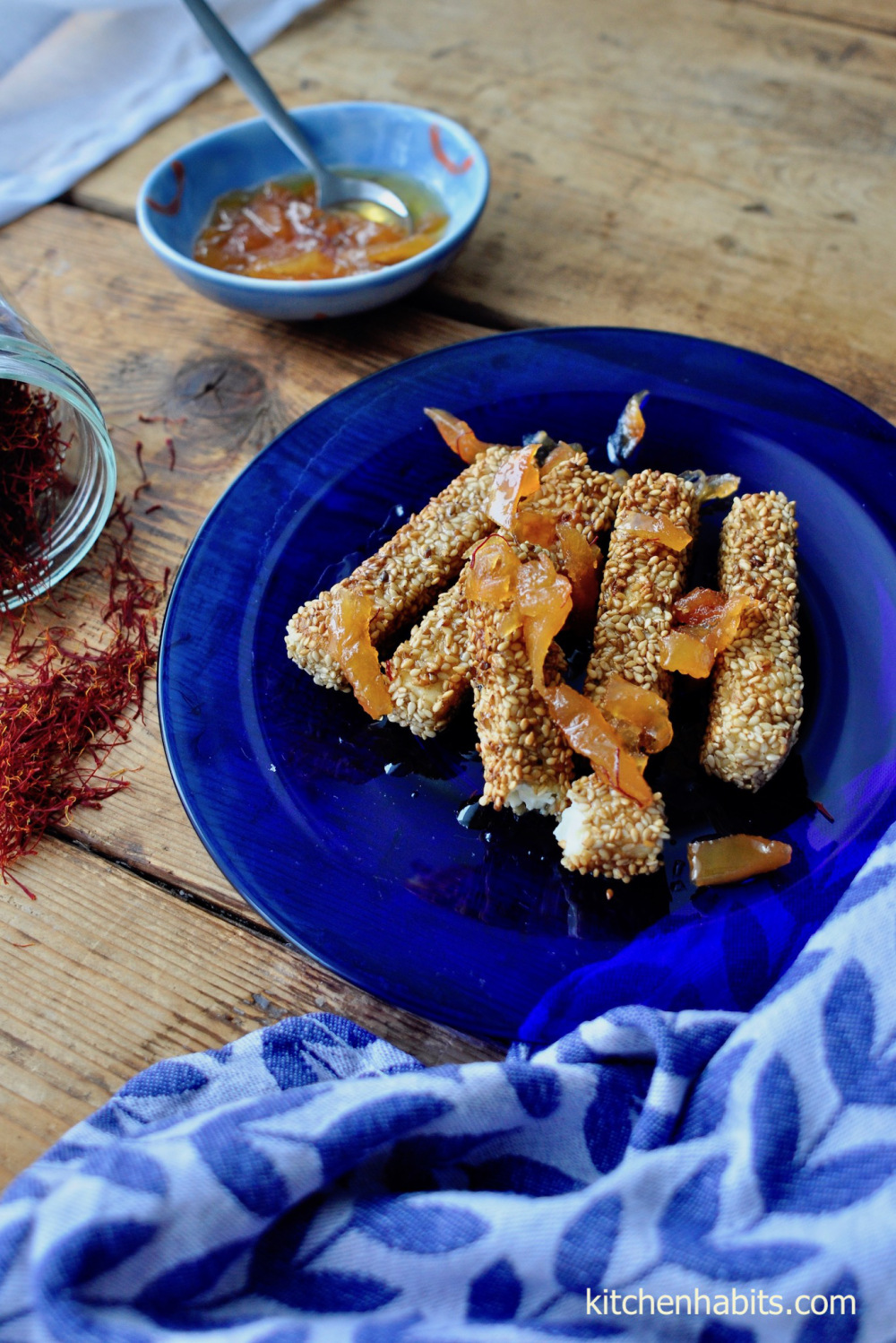Φέτα με σουσάμι & Κρόκο Κοζάνης – Feta cheese with sesame Φέτα με σουσάμι & Κρόκο Κοζάνης – Feta cheese with sesame