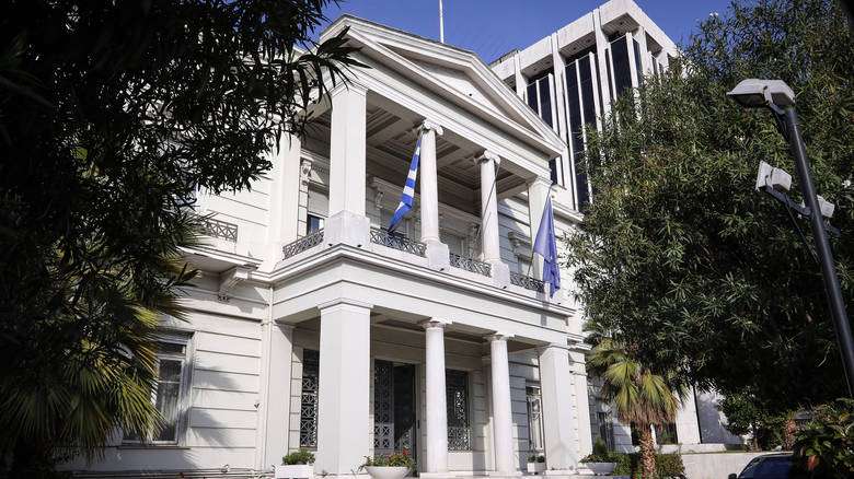 «Μήνυμα» του ΥΠΕΞ στα Σκόπια μετά από τις δηλώσεις Ζάεφ