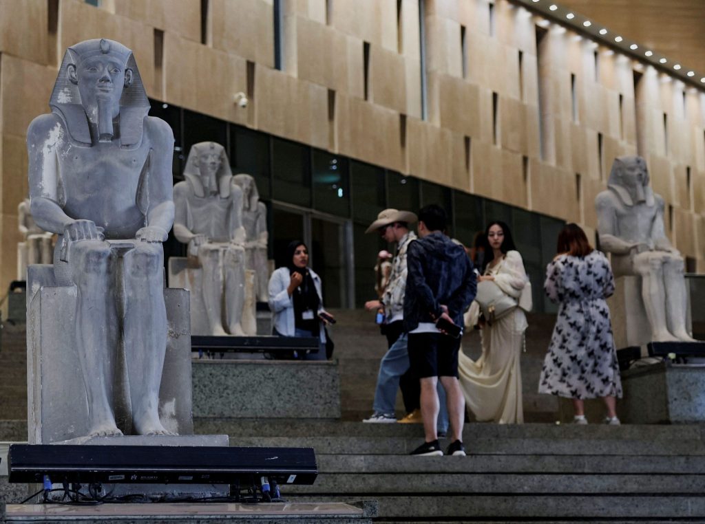 Η Ολλανδία θα παραδώσει σττην Αίγυπτο γλυπτό 3.500 χρόνων – Είχε κλαπεί πριν από 14 χρόνια Η Ολλανδία θα παραδώσει σττην Αίγυπτο γλυπτό 3.500 χρόνων – Είχε κλαπεί πριν από 14 χρόνια