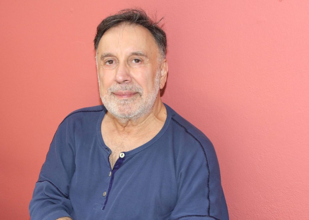 Κοραής Δαμάτης: «Πιστεύω στις μικρές πράξεις αυτοθυσίας»